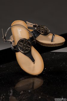 Sexy Teen Slipper &#039;Buckle&quot; in Zwart