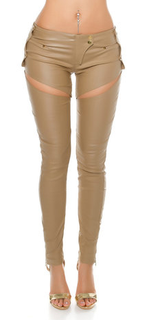 Sexy KouCla Leatherlook Broek met Sexy Cut Out in Beige