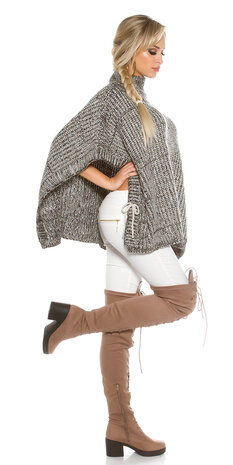 Trendy KouCla Chunky Knit Poncho met Turtlenek in Zwart