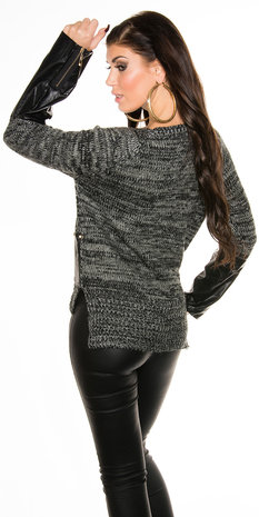 Sexy Knit Sweater met Leather Look Applications in Zwart